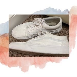 Barely used Old Skool Vans White on White